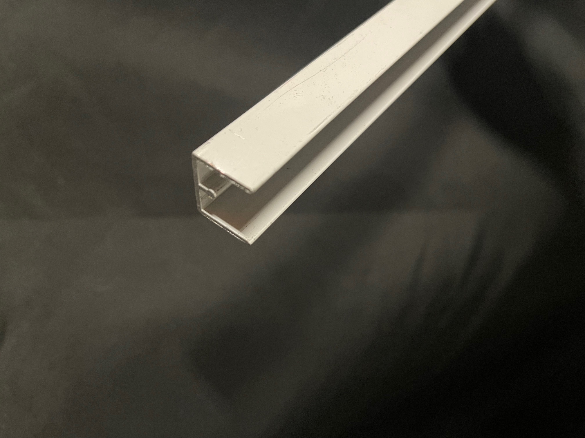 SLIDING-SCREEN-TOP-TRACK
